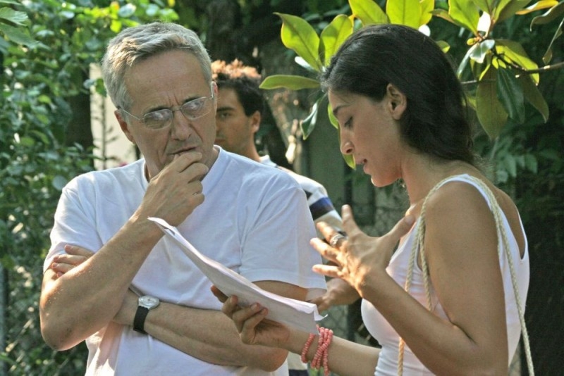 Marco Bellocchio durante la lavorazione del film Sorelle Mai